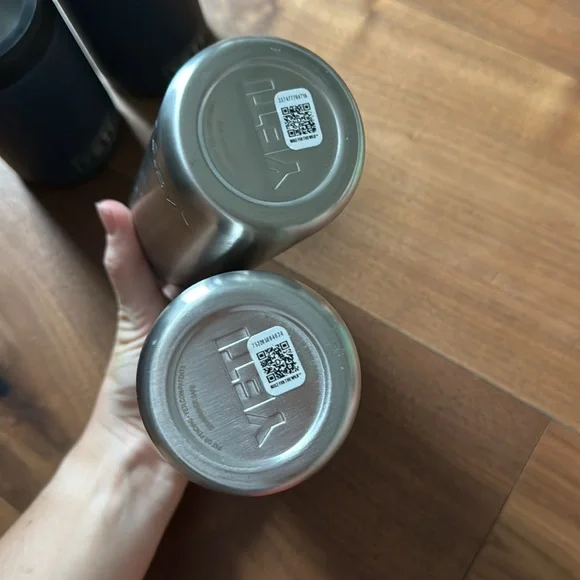 Yeti Colster 12oz Slim Can & Regular Can Colster Coozie 4-pack - Picture 3 of 4